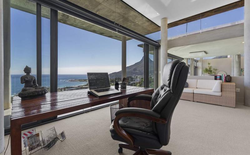 3 Bedroom Property for Sale in Camps Bay Western Cape